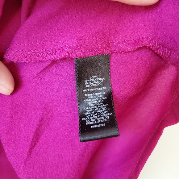 Express sleeveless blouse small - Picture 2 of 4